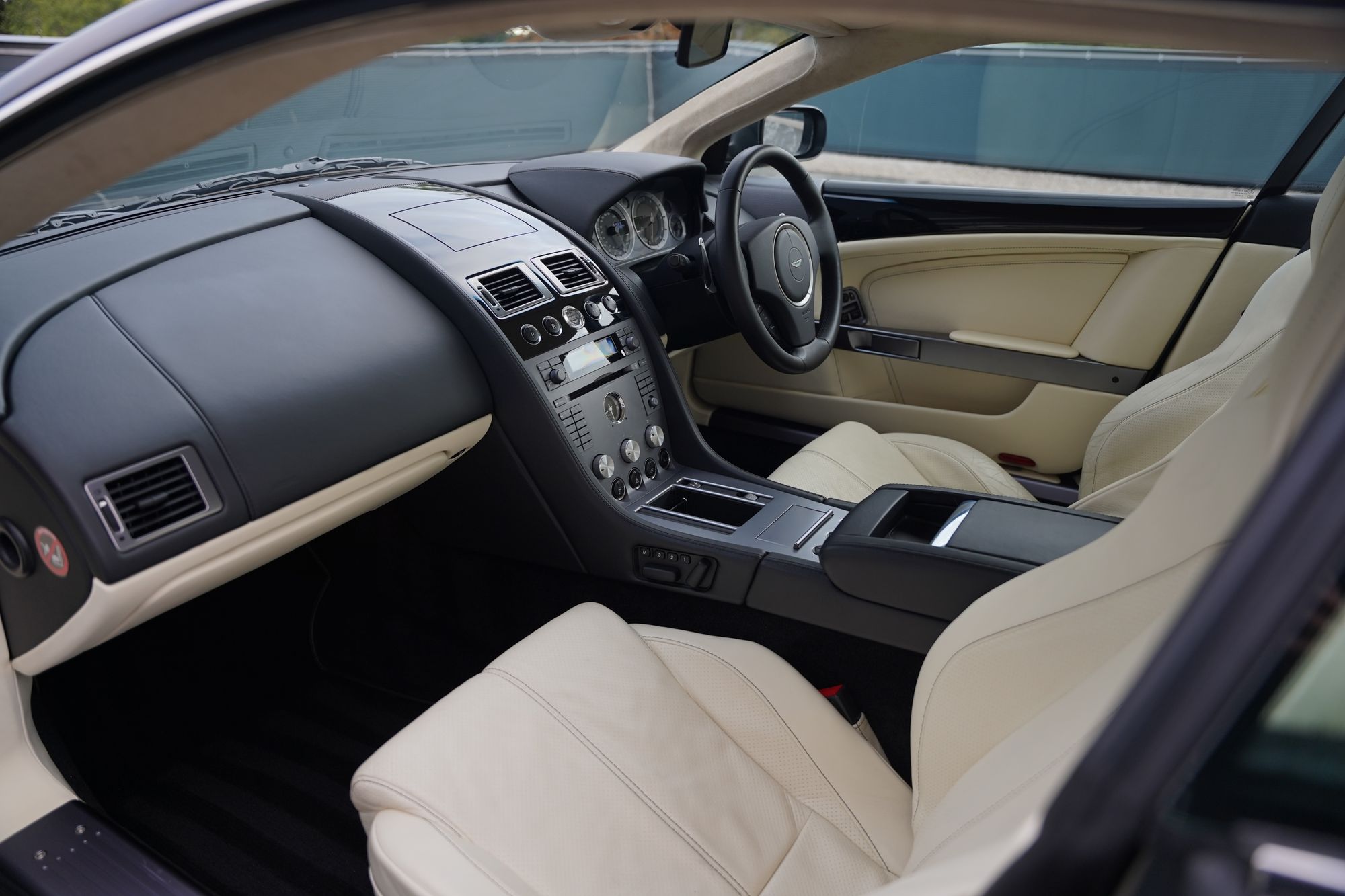 2009 Aston Martin DB9 Coupe