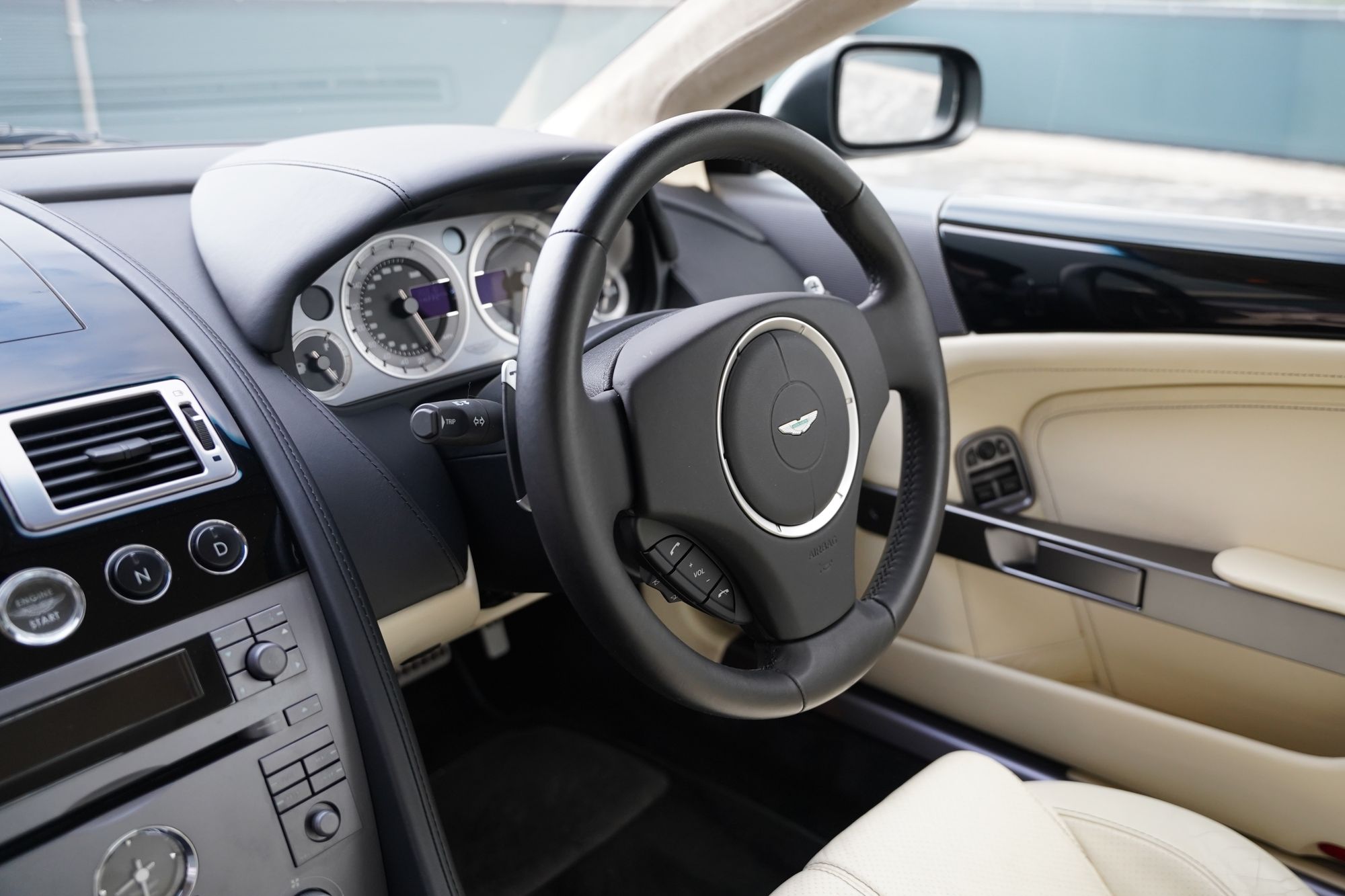 2009 Aston Martin DB9 Coupe