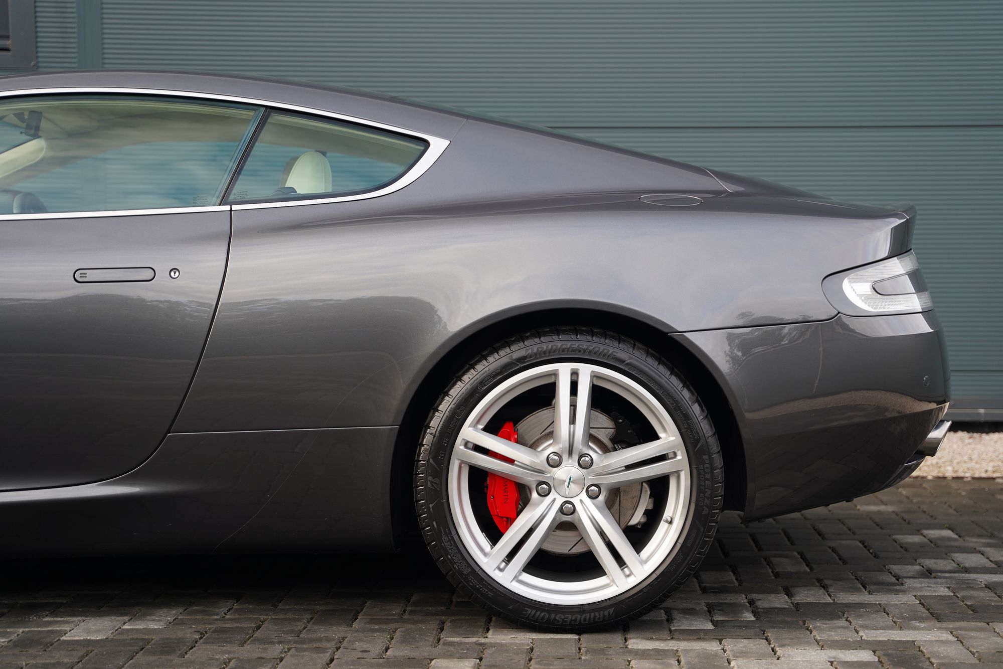 2009 Aston Martin DB9 Coupe