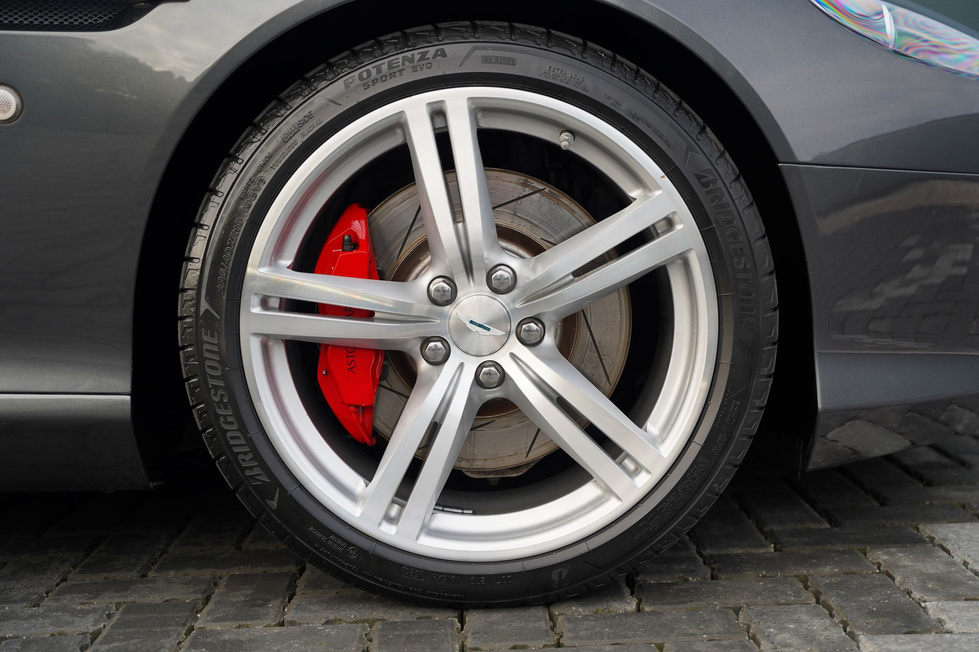 2009 Aston Martin DB9 Coupe