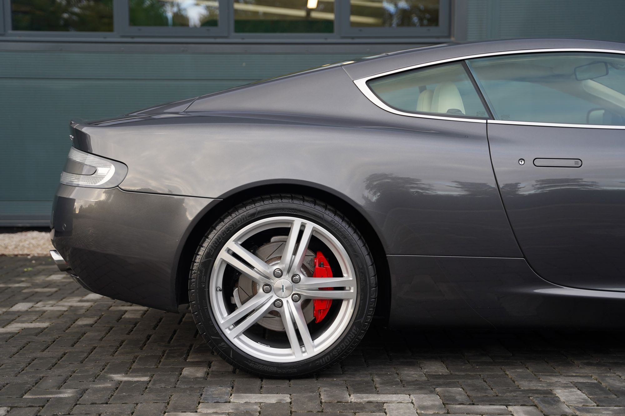 2009 Aston Martin DB9 Coupe