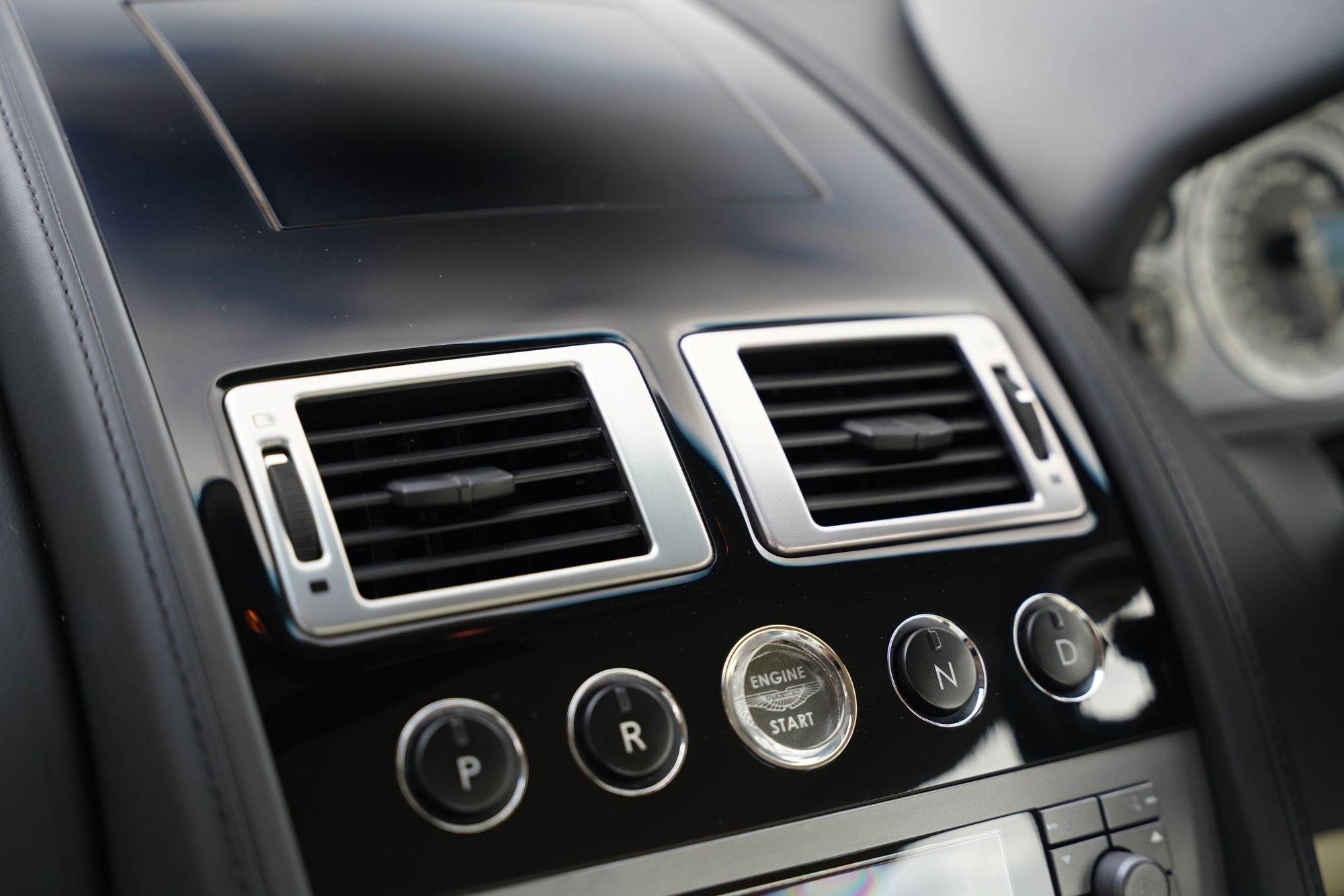 2009 Aston Martin DB9 Coupe