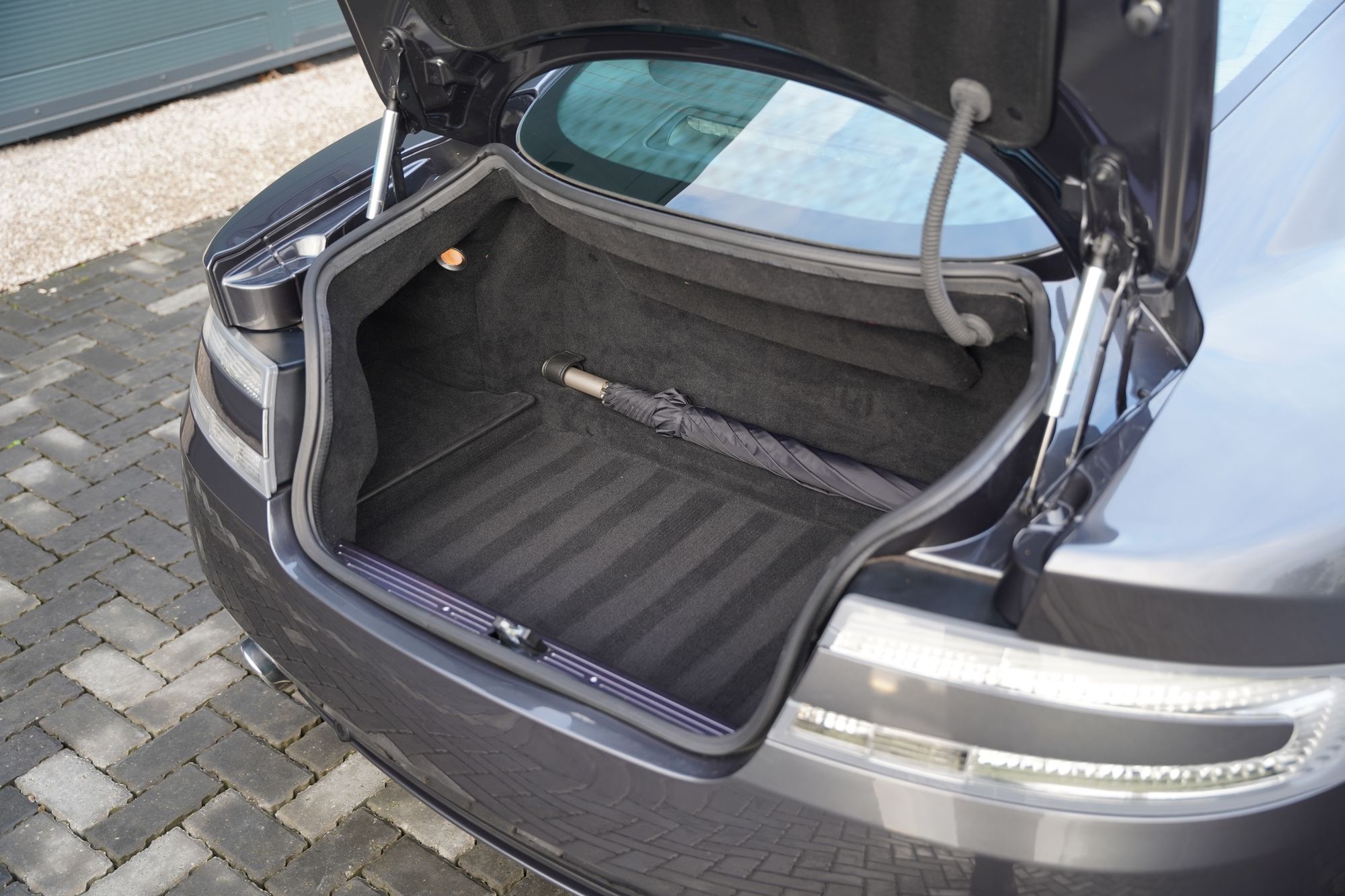 2009 Aston Martin DB9 Coupe
