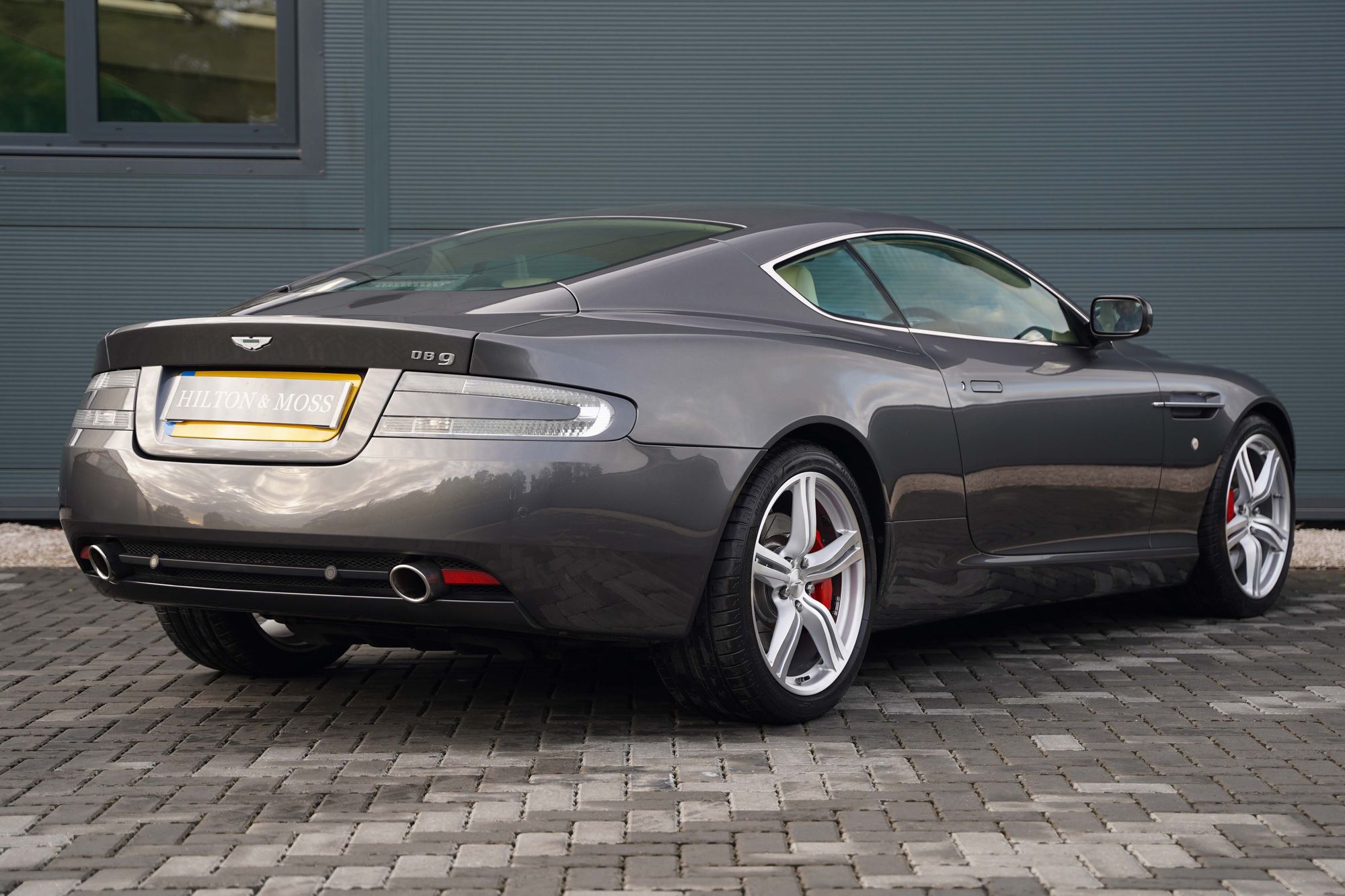 2009 Aston Martin DB9 Coupe