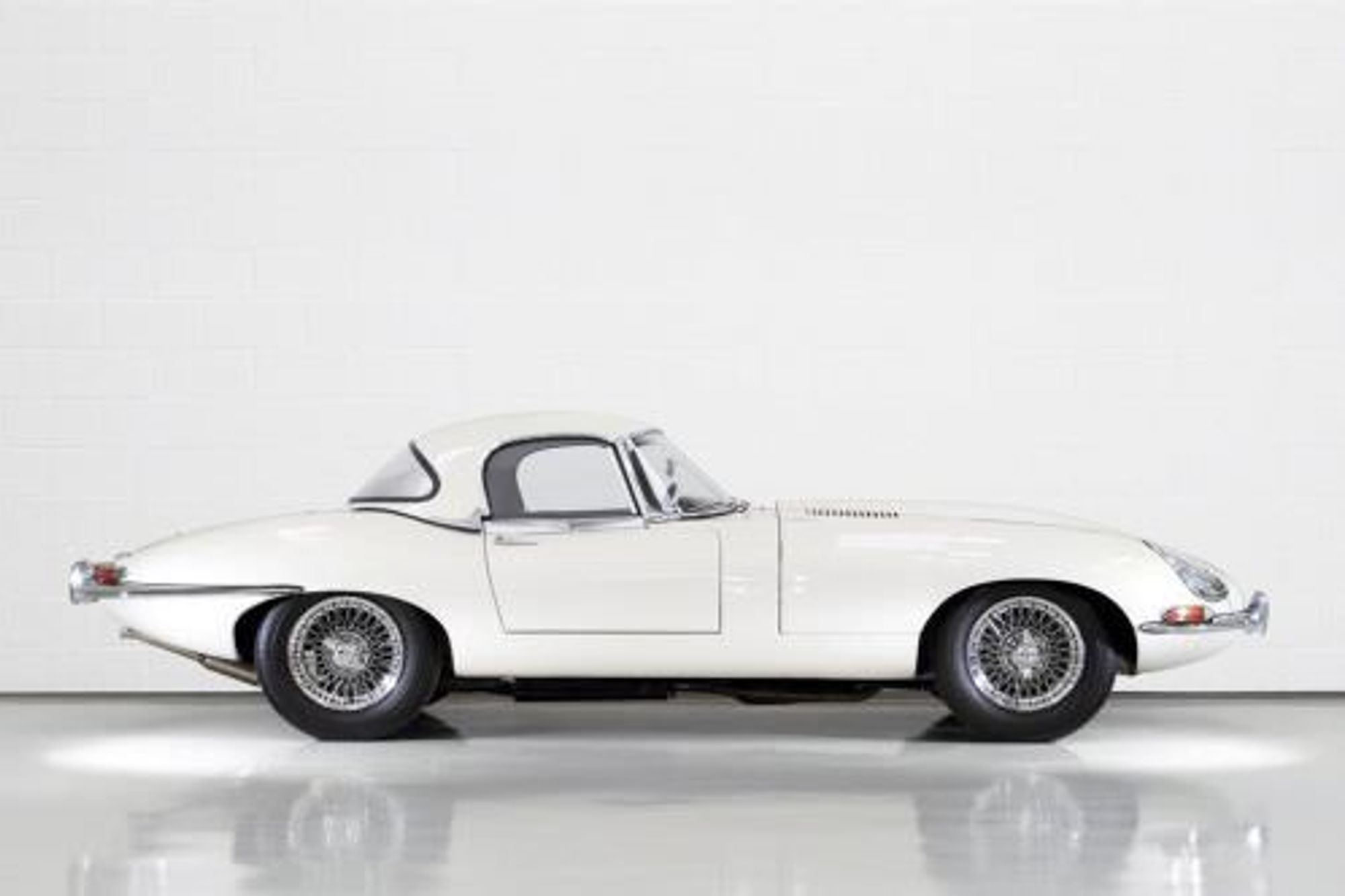Jaguar E-Type Series 1 3.8 Roadster