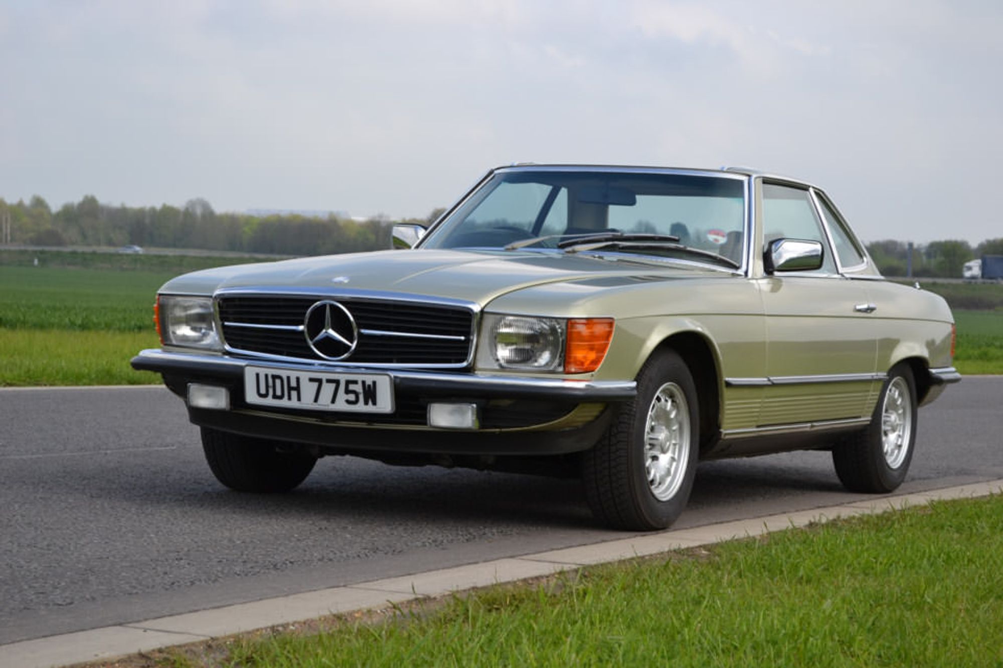 Mercedes-Benz 280SL AUTO