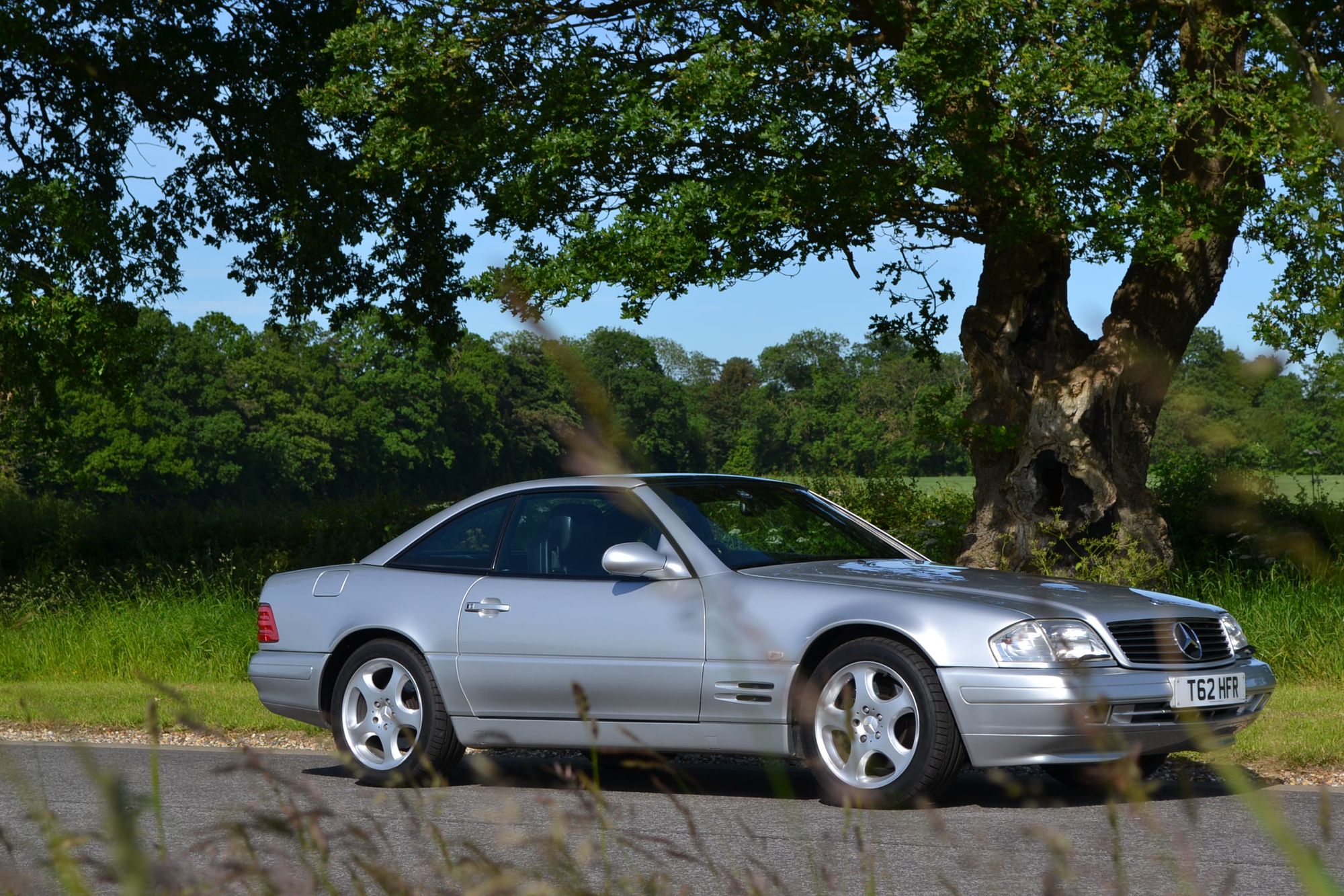 Mercedes-Benz SL320