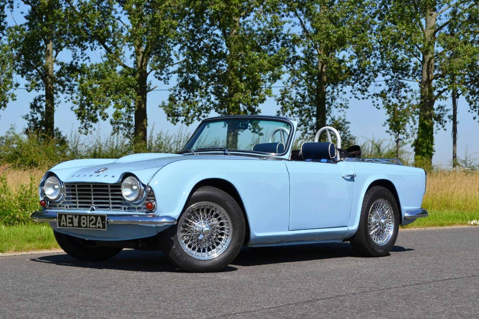 Triumph TR4