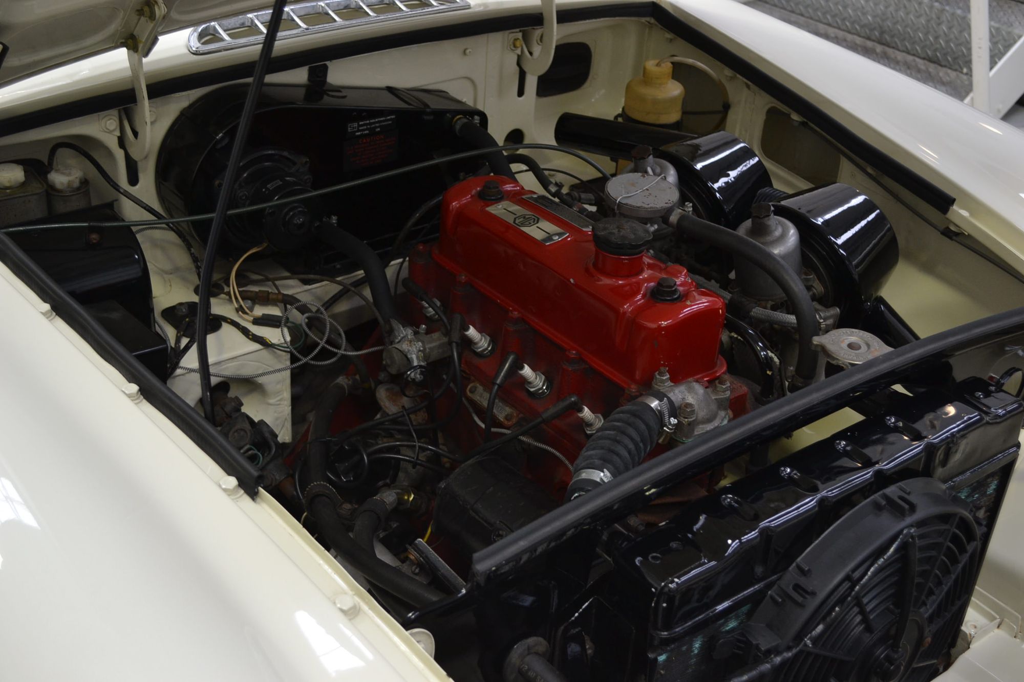 MG B ROADSTER B