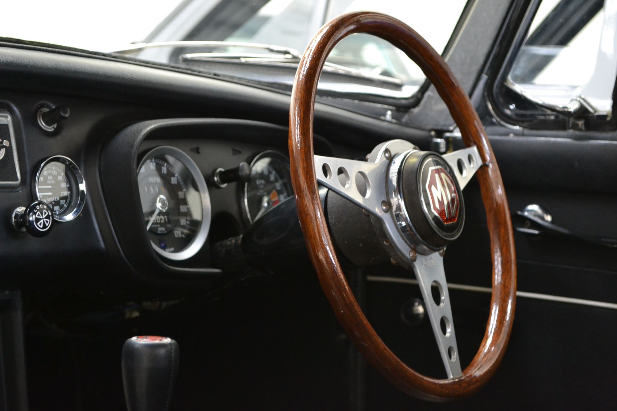 MG B ROADSTER B