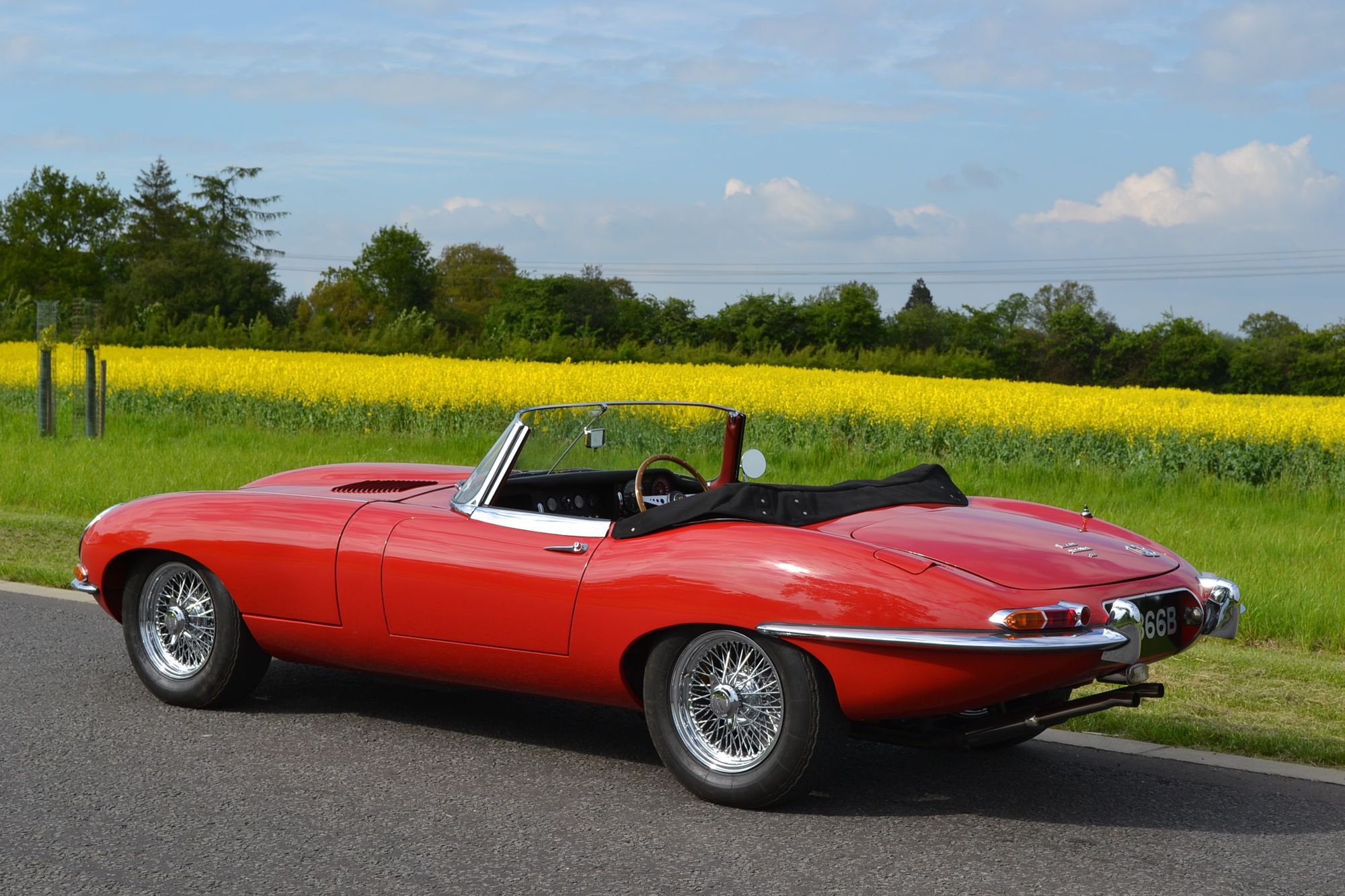 Jaguar E-Type Series 2 4.2 Roadster