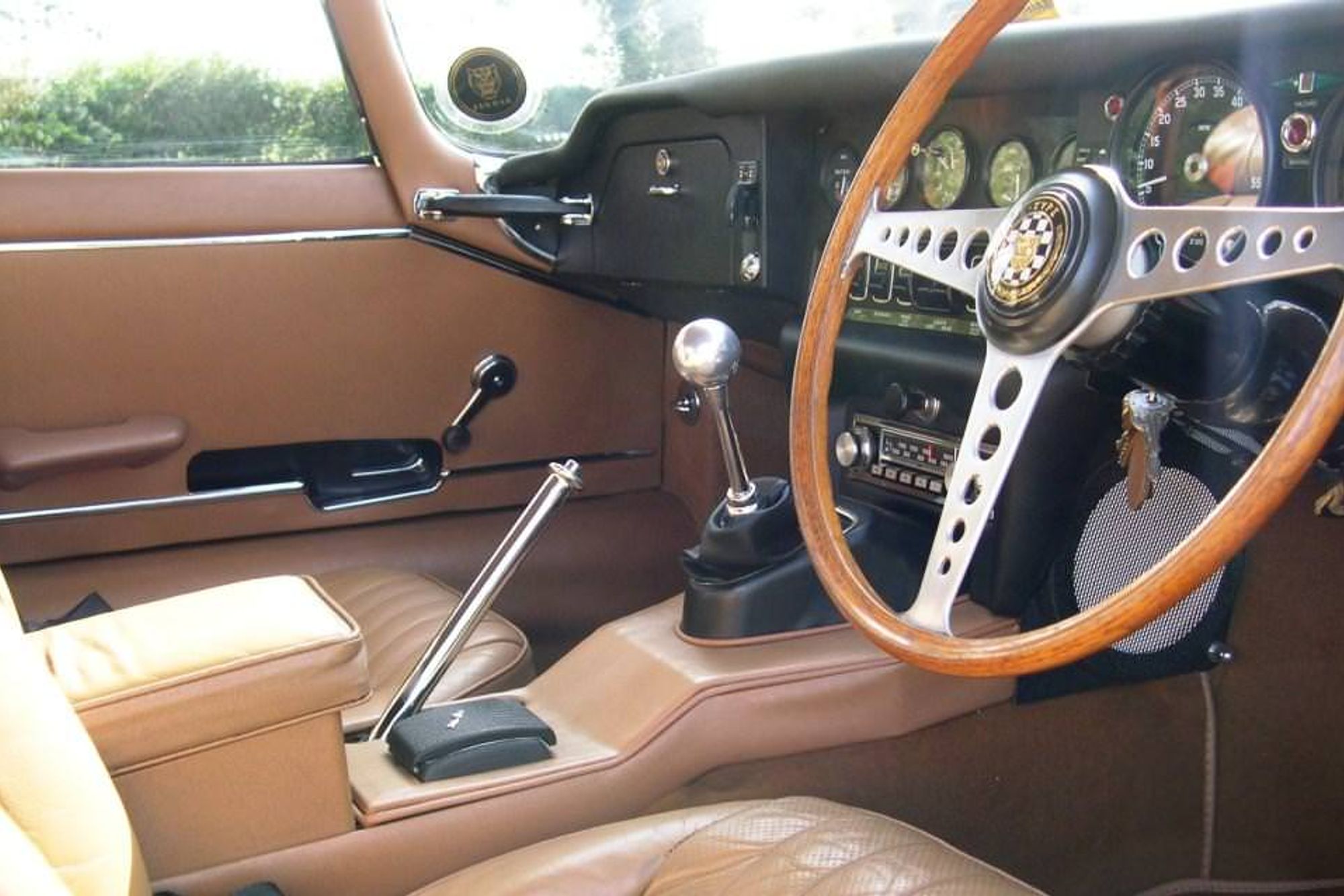 Jaguar E-Type Series 2 4.2 FHC