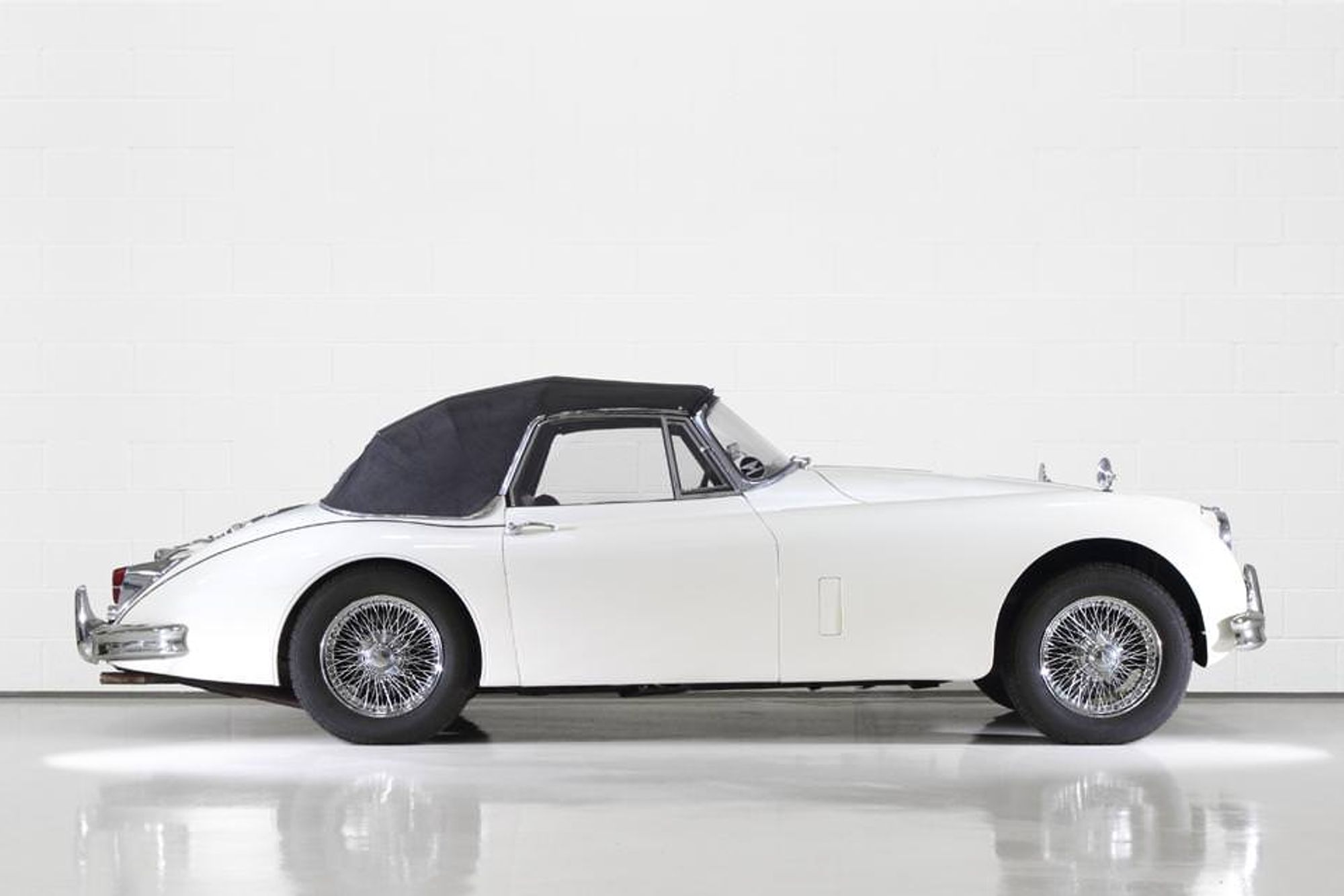 Jaguar XK150 3.8 DHC