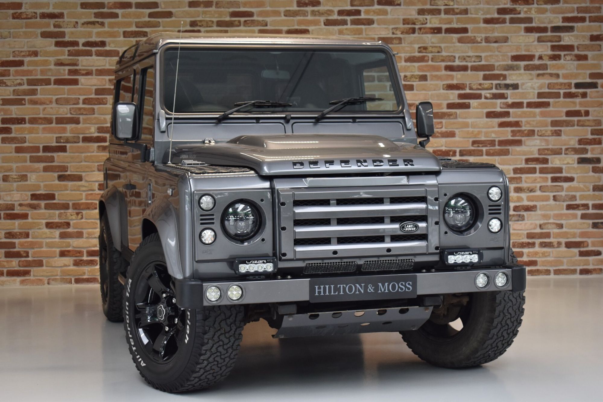 2014 Land Rover Defender 90 'Urban Truck'